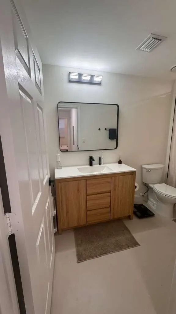 533 NE 3rd Avenue Fort Lauderdale FL 33301