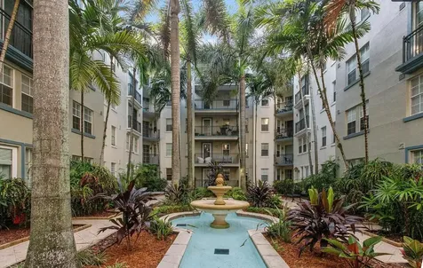533 NE 3rd Avenue Fort Lauderdale FL 33301