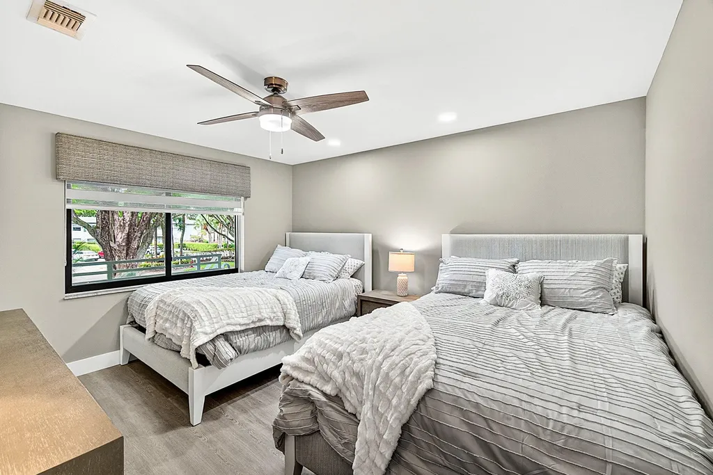 35 Southport Lane Boynton Beach FL 33436