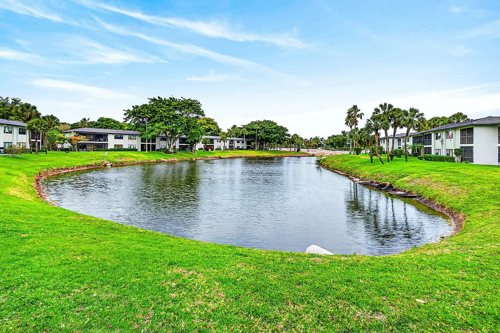 35 Southport Lane Boynton Beach FL 33436