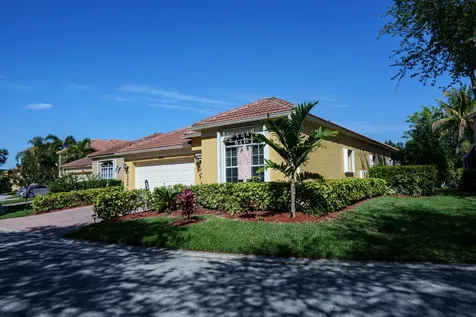 8058 Via Hacienda Riviera Beach FL 33418