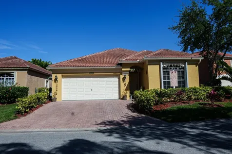 8058 Via Hacienda Riviera Beach FL 33418
