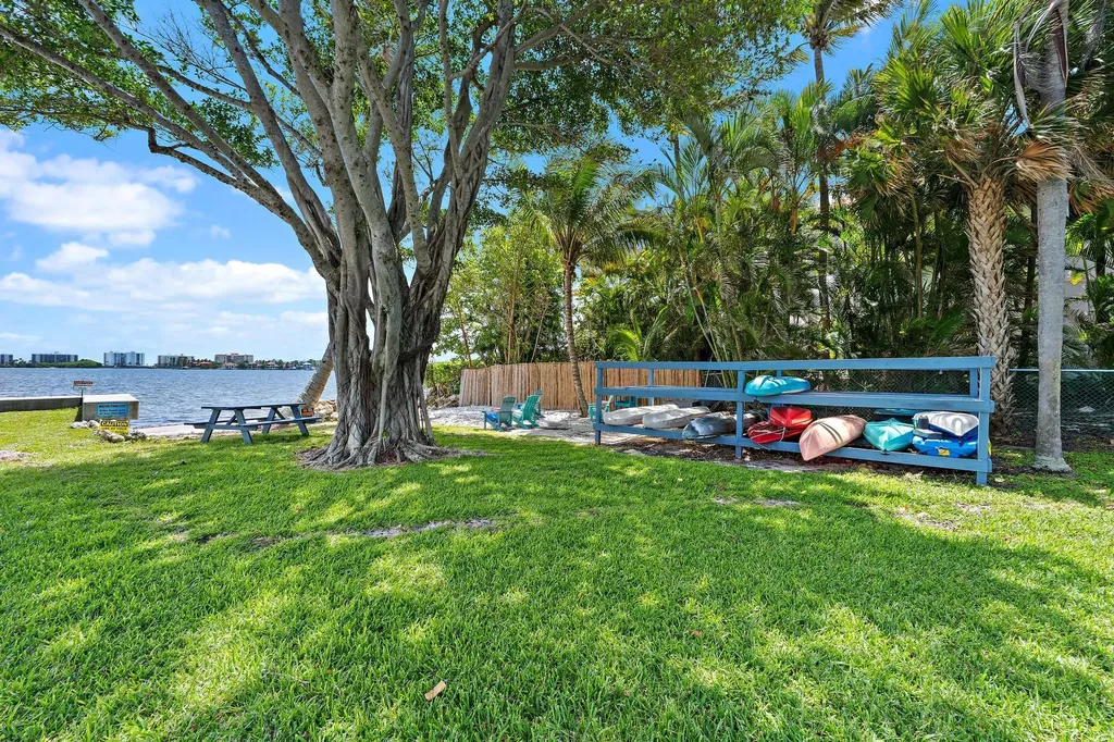 1516 S Lakeside Drive Lake Worth Beach FL 33460
