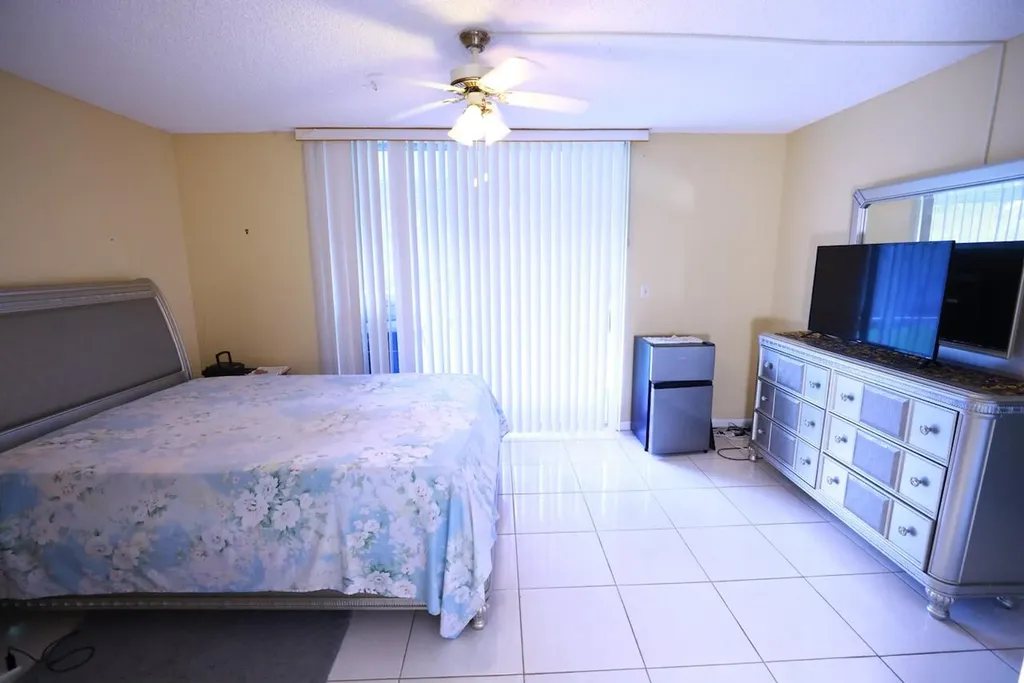 6570 Royal Palm Boulevard Margate FL 33063