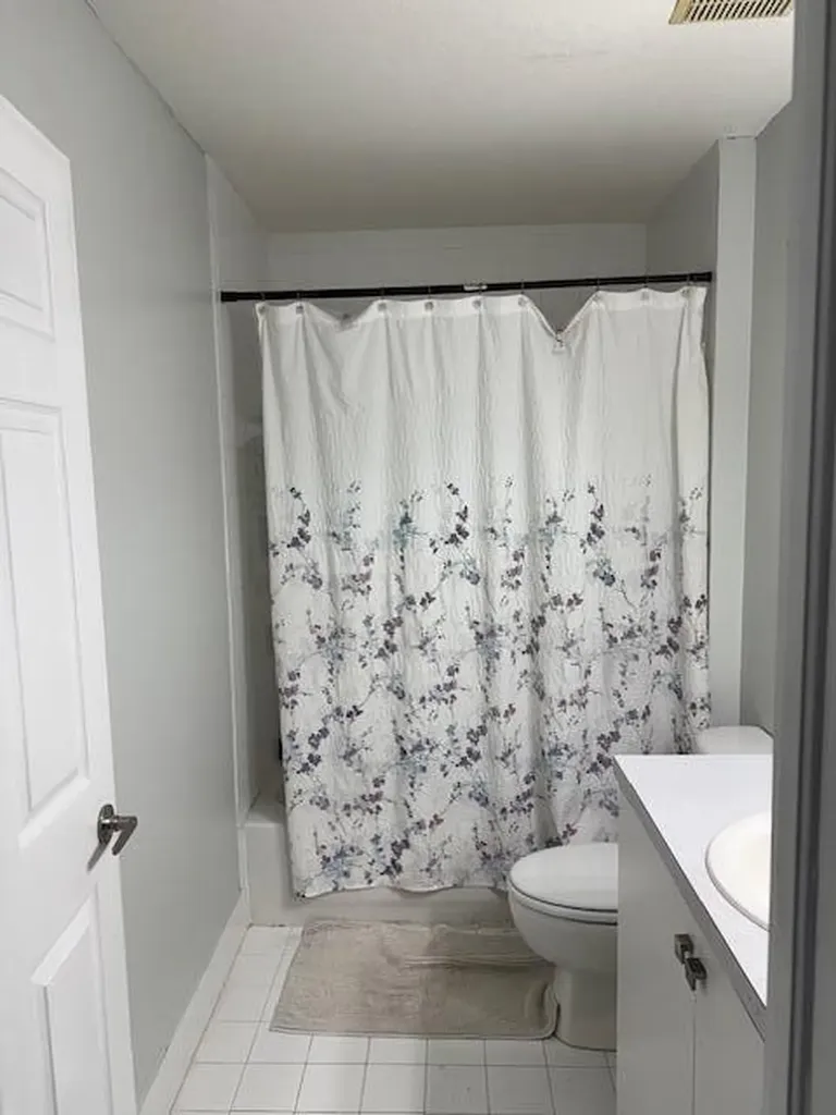 4032 NW 92nd Avenue Sunrise FL 33351