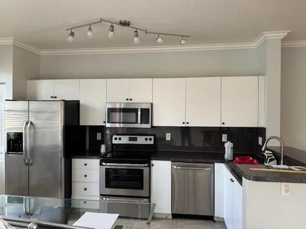 4032 NW 92nd Avenue Sunrise FL 33351