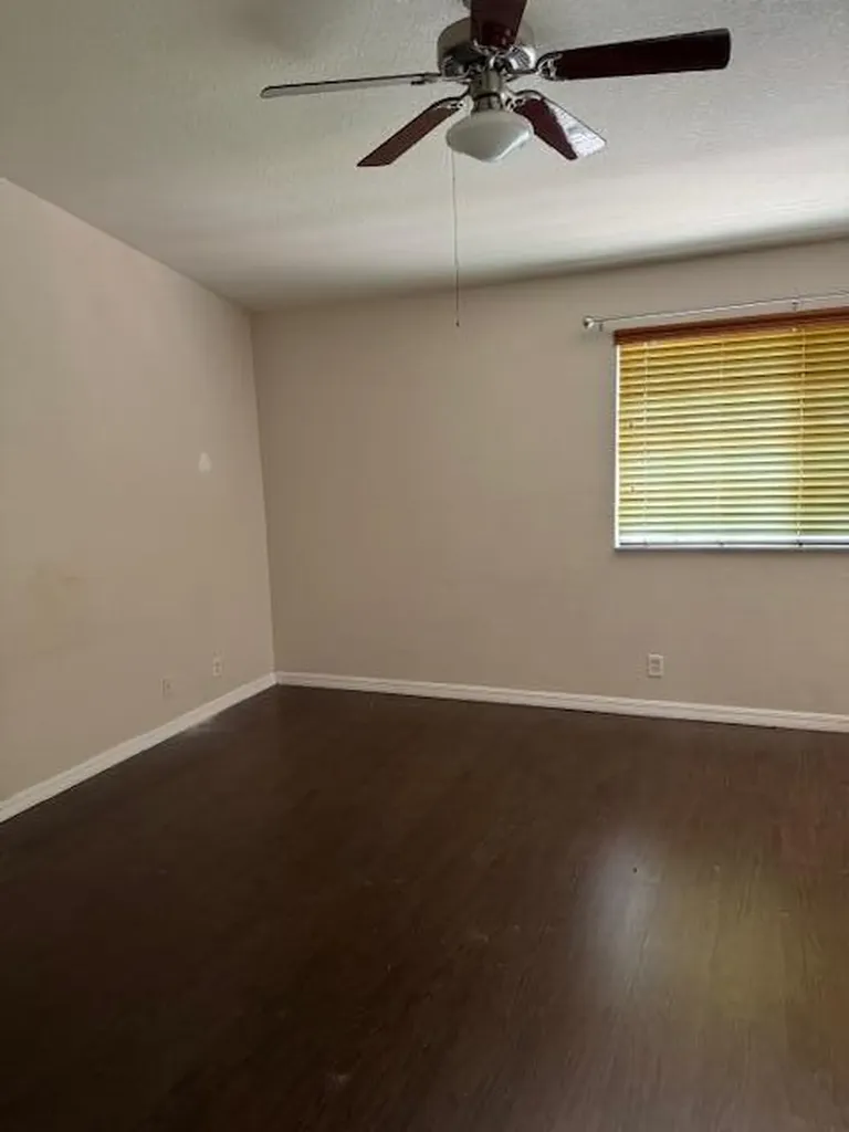 4032 NW 92nd Avenue Sunrise FL 33351