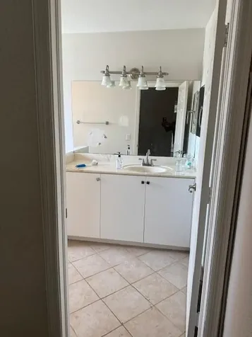 4032 NW 92nd Avenue Sunrise FL 33351