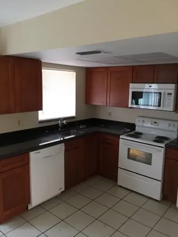 5323 NW 27th Street Lauderhill FL 33313