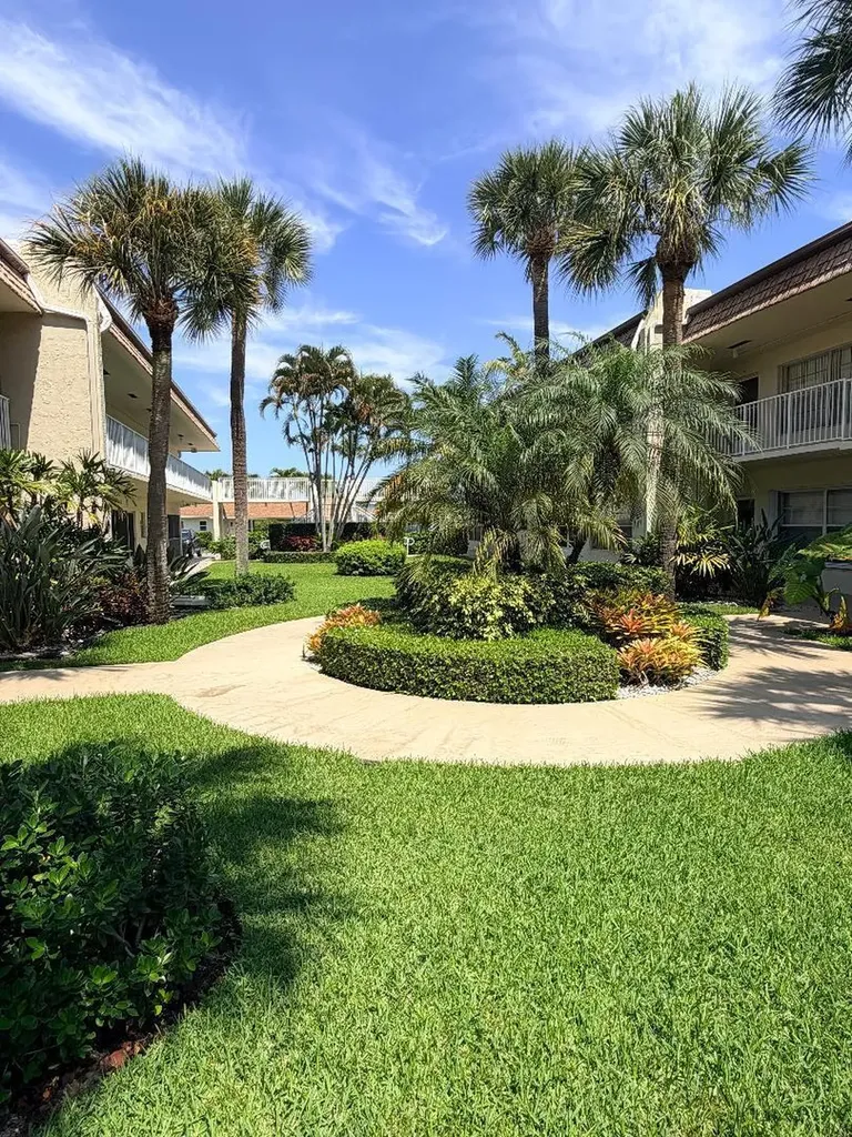 638 Snug Harbor Drive Boynton Beach FL 33435