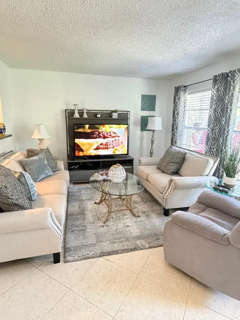 638 Snug Harbor Drive Boynton Beach FL 33435