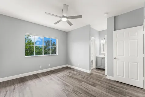 205 S Santa Catalina Circle North Lauderdale FL 33068