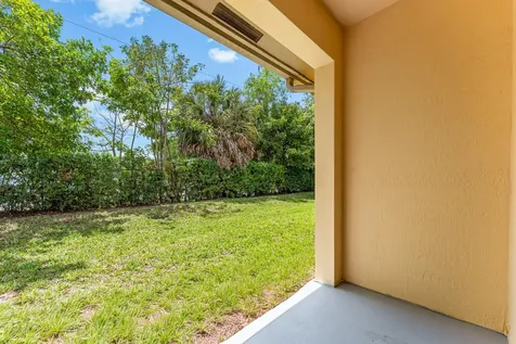 205 S Santa Catalina Circle North Lauderdale FL 33068