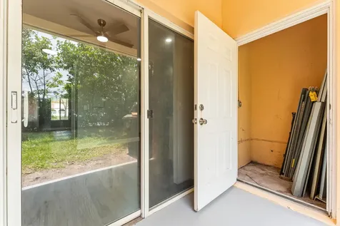 205 S Santa Catalina Circle North Lauderdale FL 33068