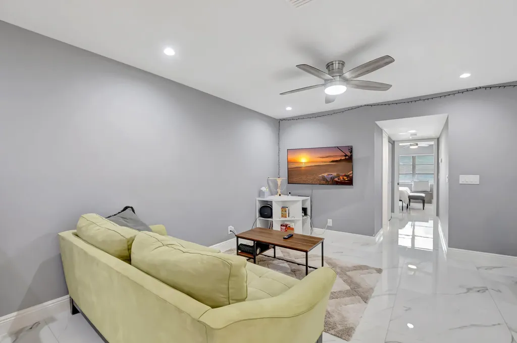 14010 Nesting Way Delray Beach FL 33484