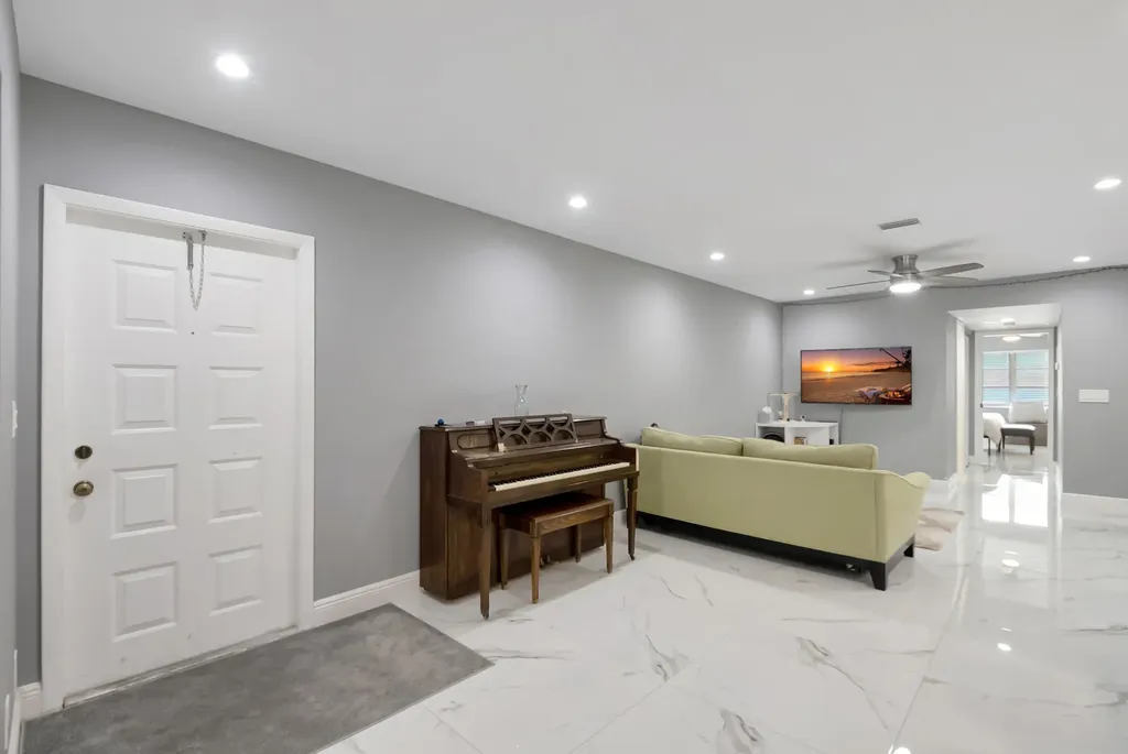 14010 Nesting Way Delray Beach FL 33484