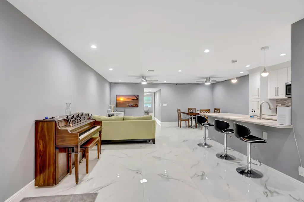 14010 Nesting Way Delray Beach FL 33484