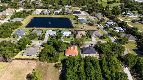 4805 66th Lane Vero Beach FL 32967