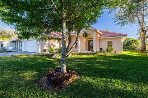 4805 66th Lane Vero Beach FL 32967