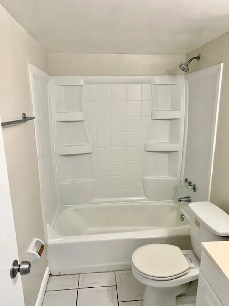 2303 S Federal Highway Boynton Beach FL 33435