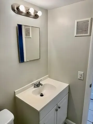 2303 S Federal Highway Boynton Beach FL 33435