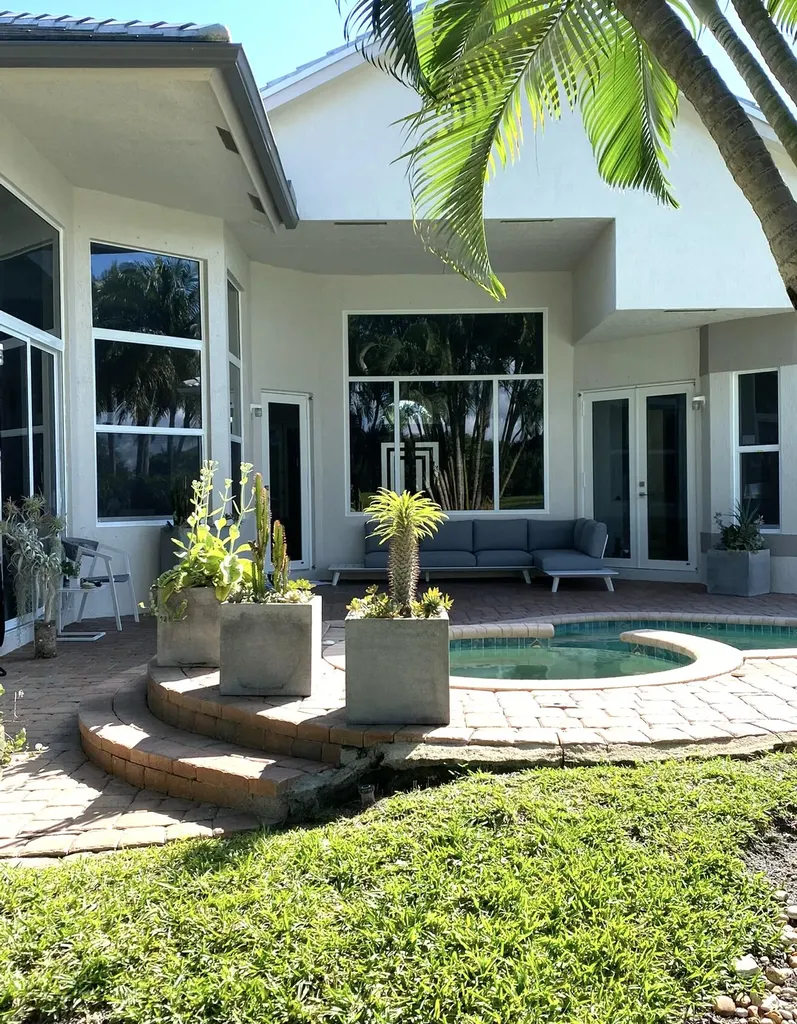 8263 N Lake Forest Drive Davie FL 33328