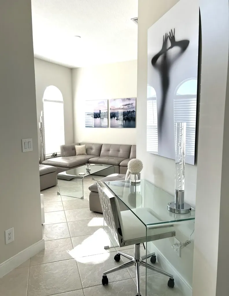8263 N Lake Forest Drive Davie FL 33328