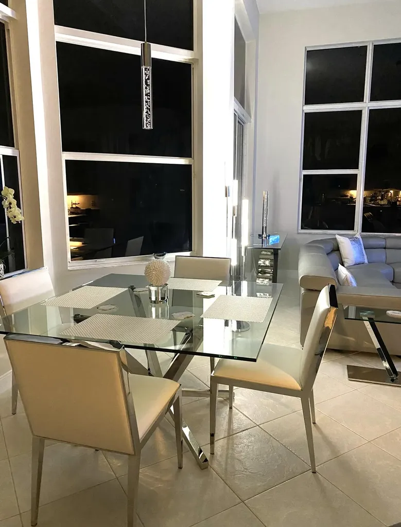 8263 N Lake Forest Drive Davie FL 33328
