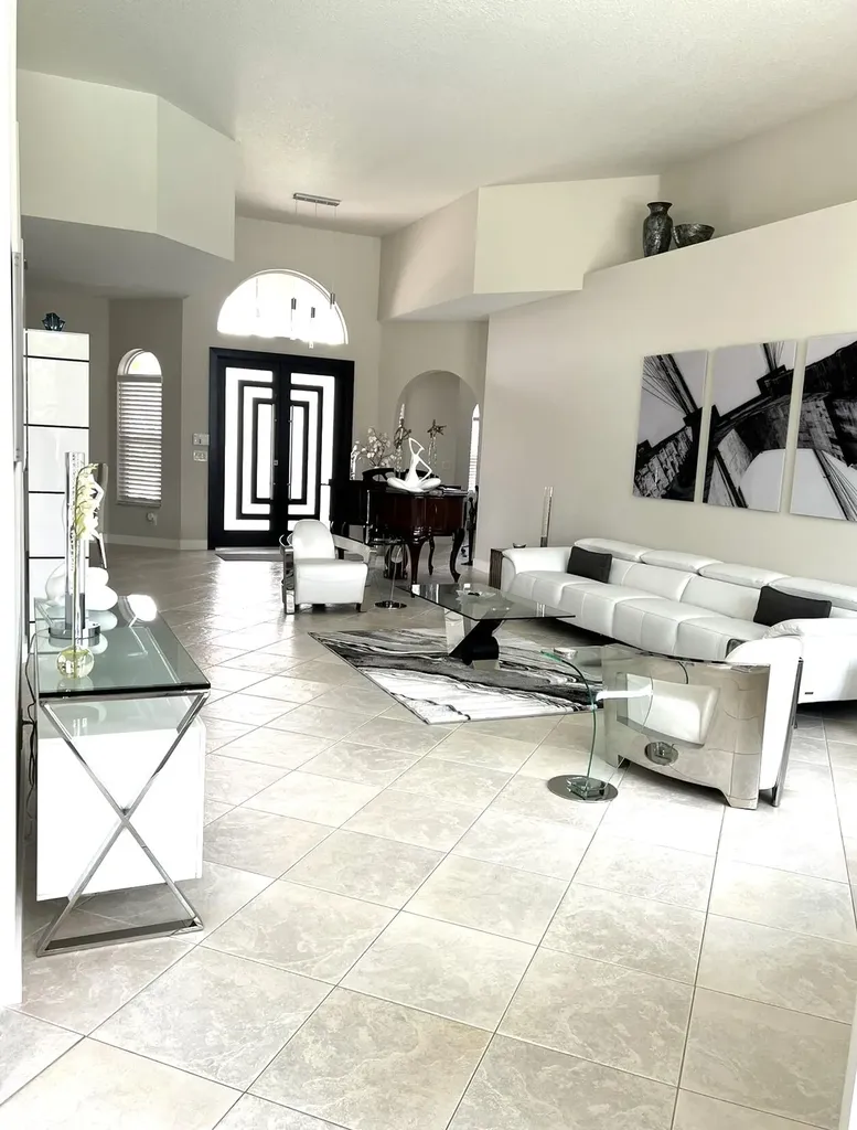 8263 N Lake Forest Drive Davie FL 33328