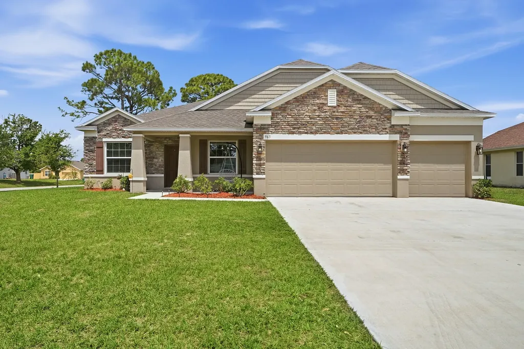 963 SW Cecil Lane Port St Lucie FL 34953