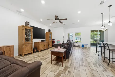 963 SW Cecil Lane Port St Lucie FL 34953