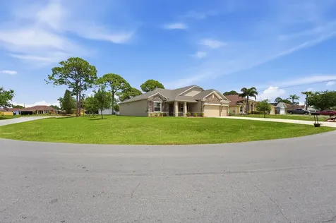 963 SW Cecil Lane Port St Lucie FL 34953