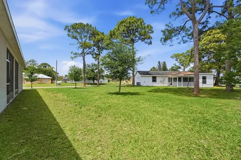 963 SW Cecil Lane Port St Lucie FL 34953