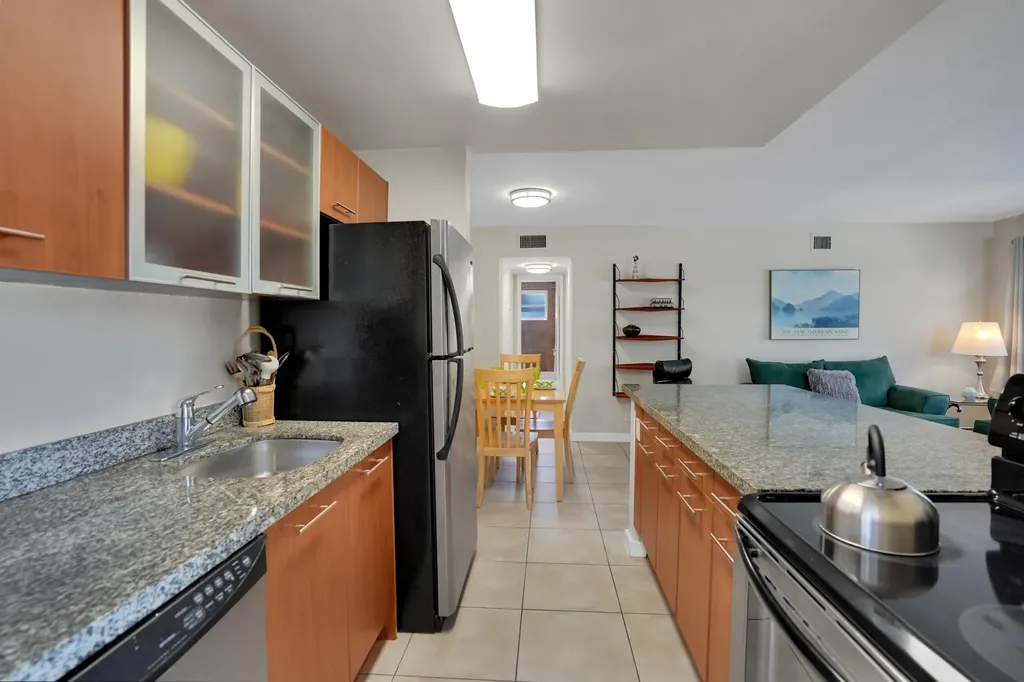 3212 NE 9th Pompano Beach FL 33062