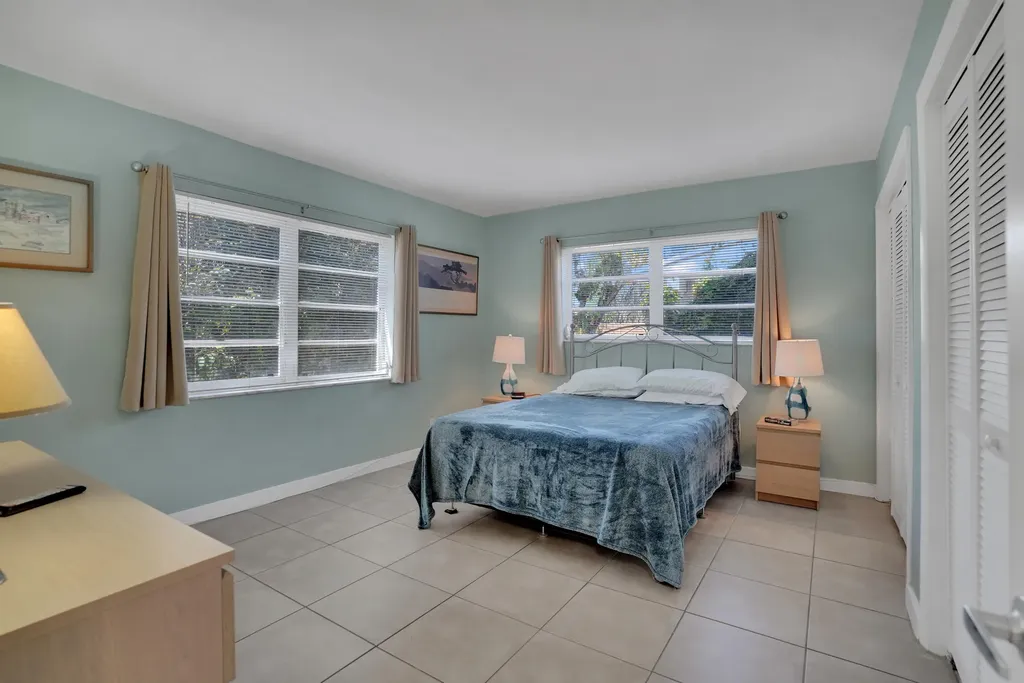 3212 NE 9th Pompano Beach FL 33062