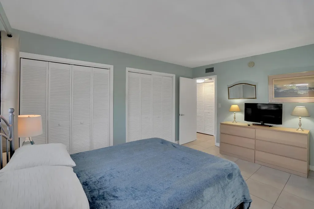 3212 NE 9th Pompano Beach FL 33062