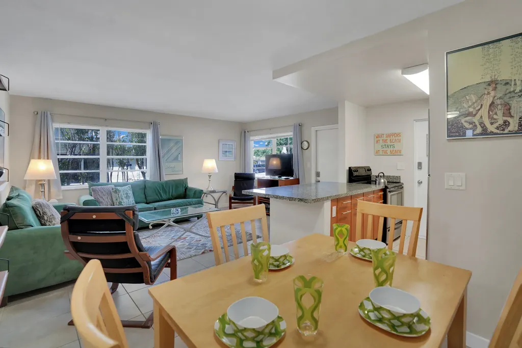 3212 NE 9th Pompano Beach FL 33062