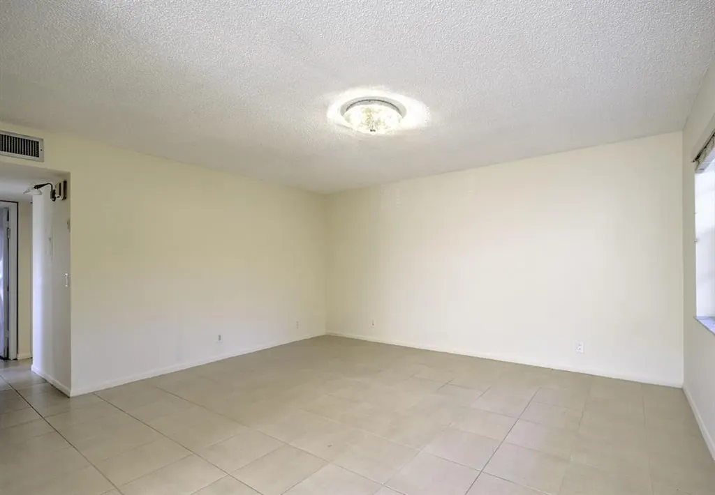 188 Piedmont D Delray Beach FL 33484