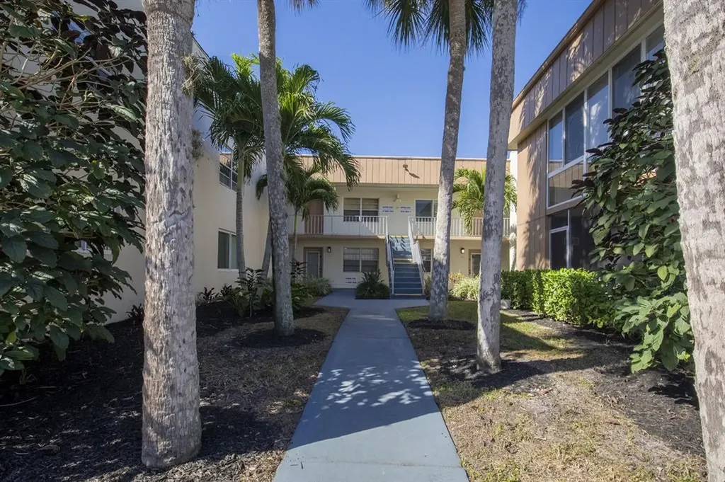 188 Piedmont D Delray Beach FL 33484