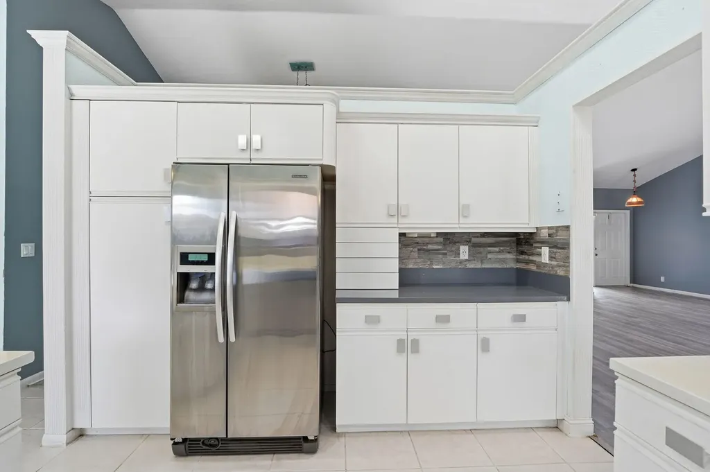 9284 Laurel Green Drive Boynton Beach FL 33437
