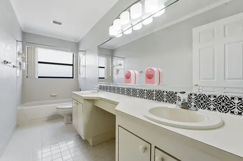 9284 Laurel Green Drive Boynton Beach FL 33437