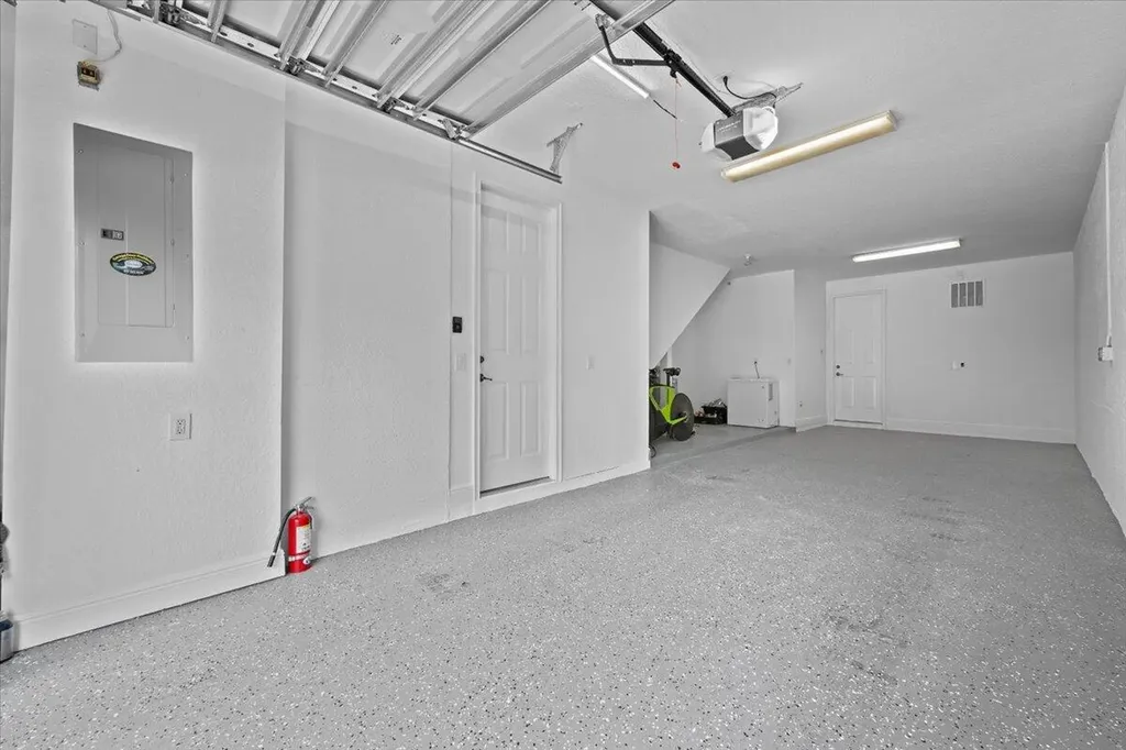 5102 Artesa Way W Palm Beach Gardens FL 33418