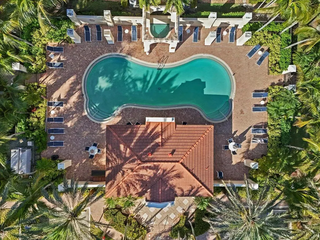 5102 Artesa Way W Palm Beach Gardens FL 33418