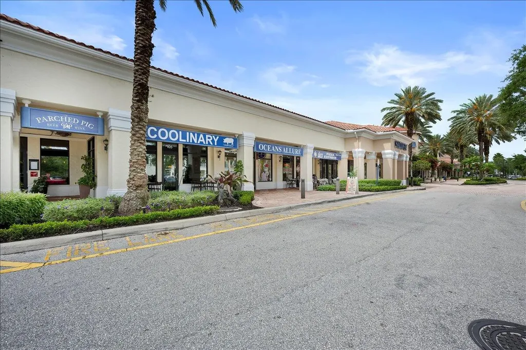 5102 Artesa Way W Palm Beach Gardens FL 33418
