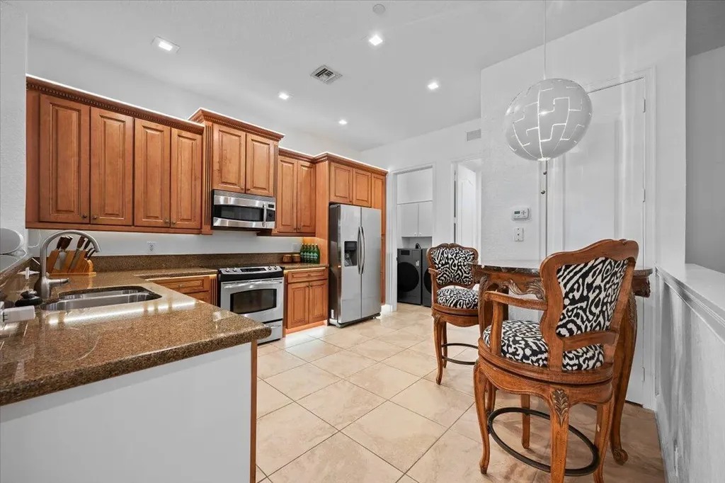 5102 Artesa Way W Palm Beach Gardens FL 33418