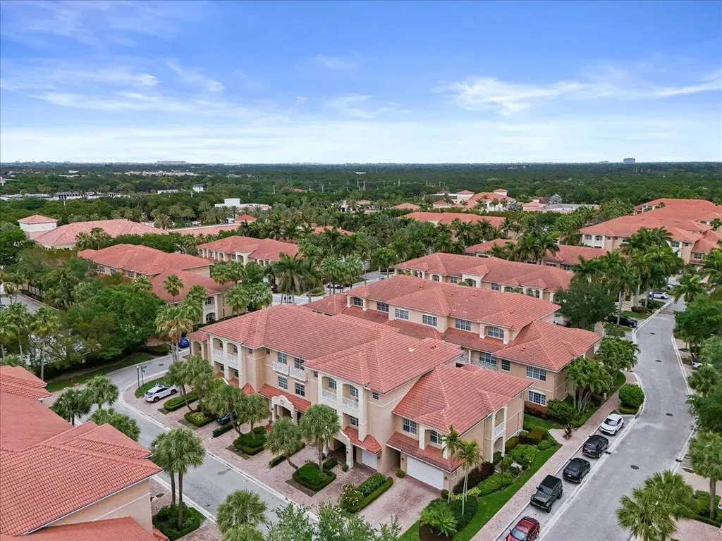 5102 Artesa Way W Palm Beach Gardens FL 33418