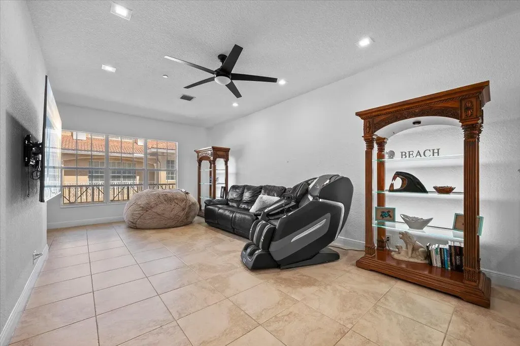 5102 Artesa Way W Palm Beach Gardens FL 33418