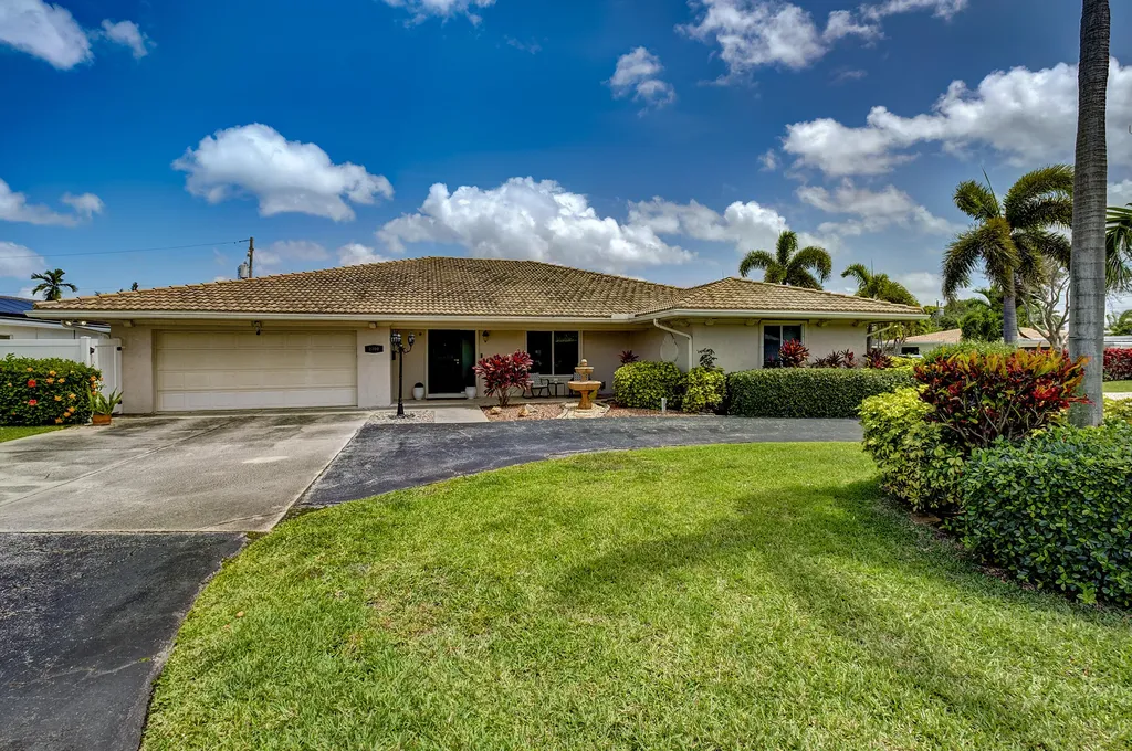 2700 NE 4th Way Boca Raton FL 33431