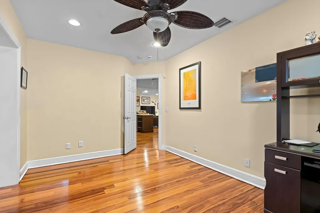 2700 NE 4th Way Boca Raton FL 33431
