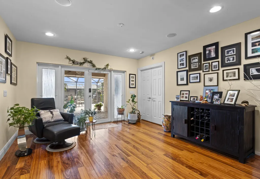 2700 NE 4th Way Boca Raton FL 33431